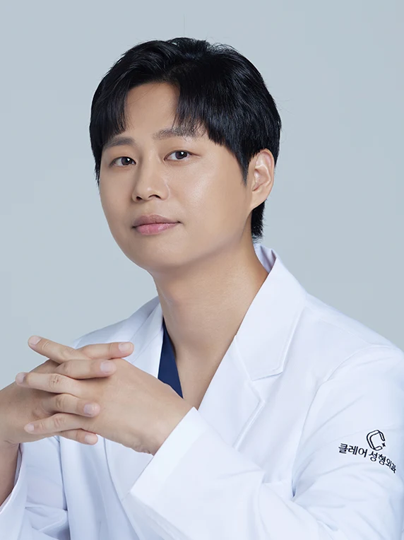 Dr. JinHo Han, representative surgeon at Clair